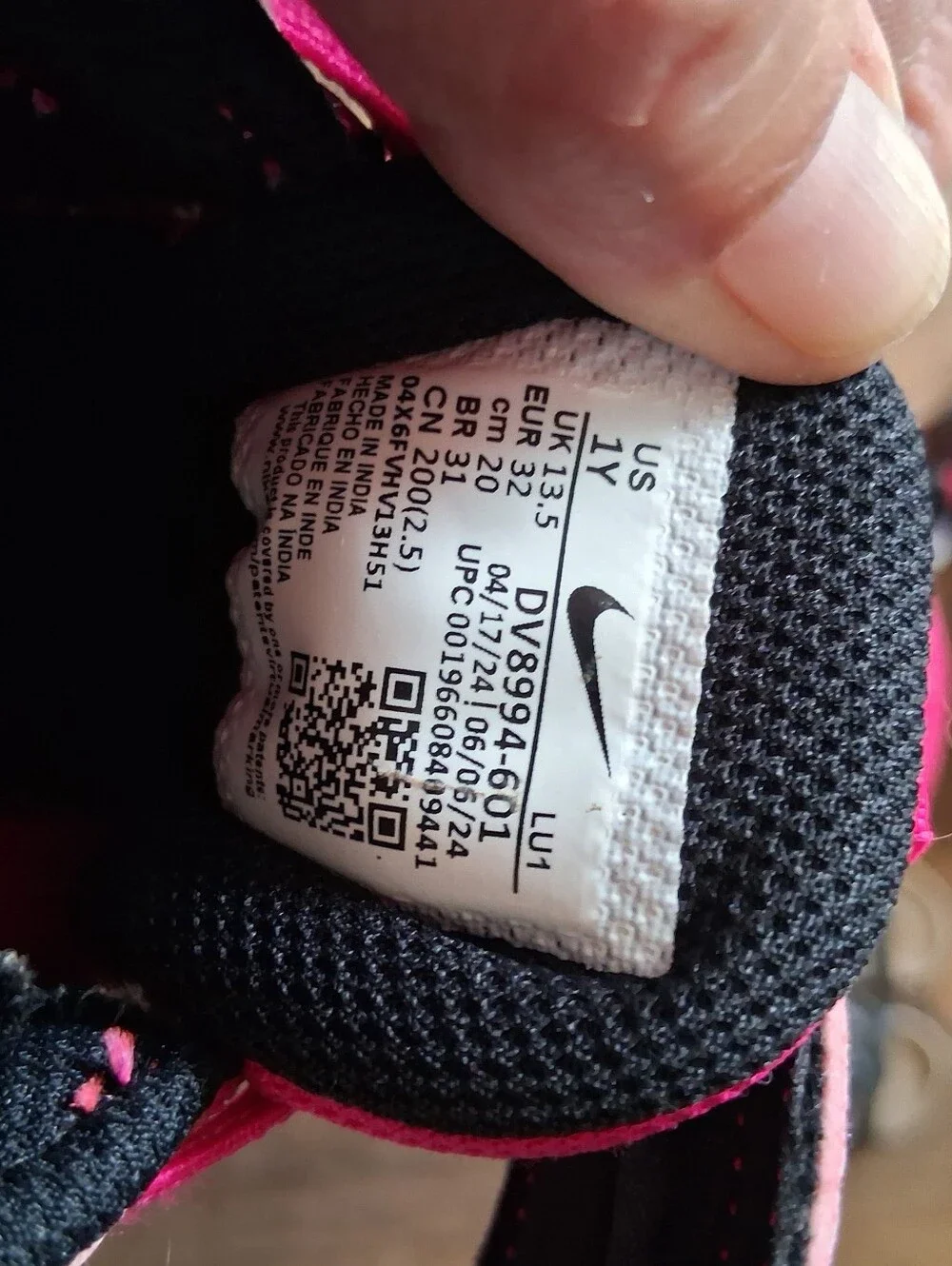 Nike ACG Kids Hot Pink Hook-and-Loop Sneakers